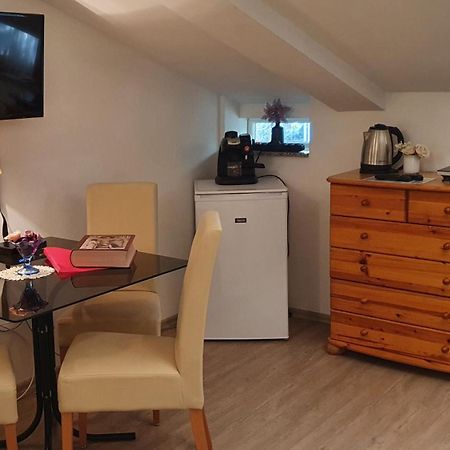 Karmelita Boutique Apartman Sopron Rum bild