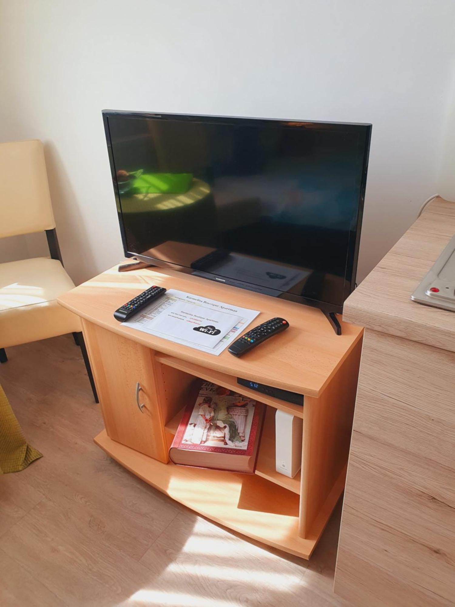 Karmelita Boutique Apartman Sopron Rum bild