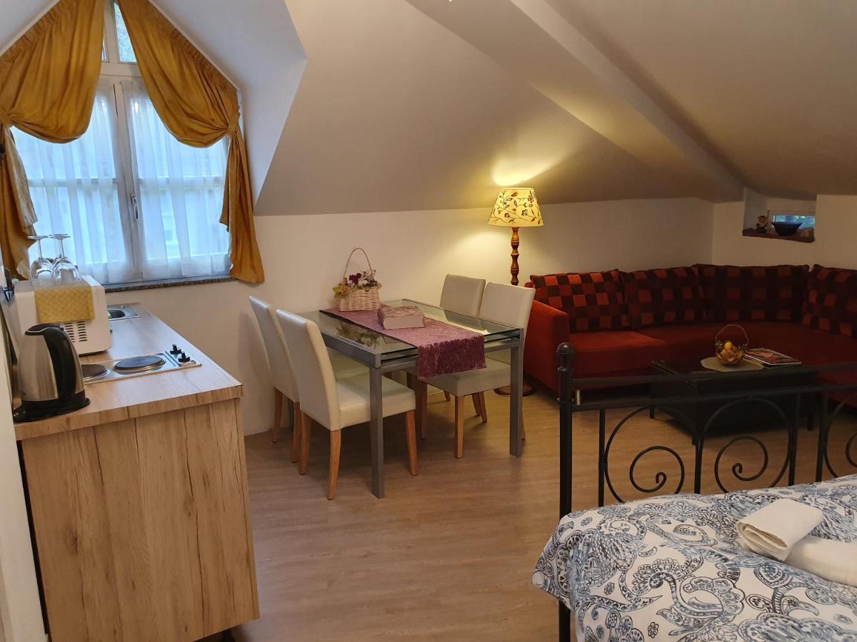 Karmelita Boutique Apartman Sopron Exteriör bild