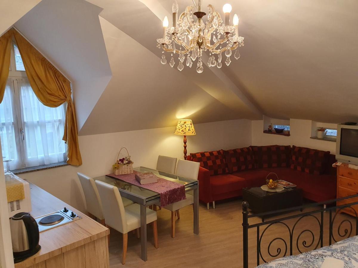 Karmelita Boutique Apartman Sopron Exteriör bild